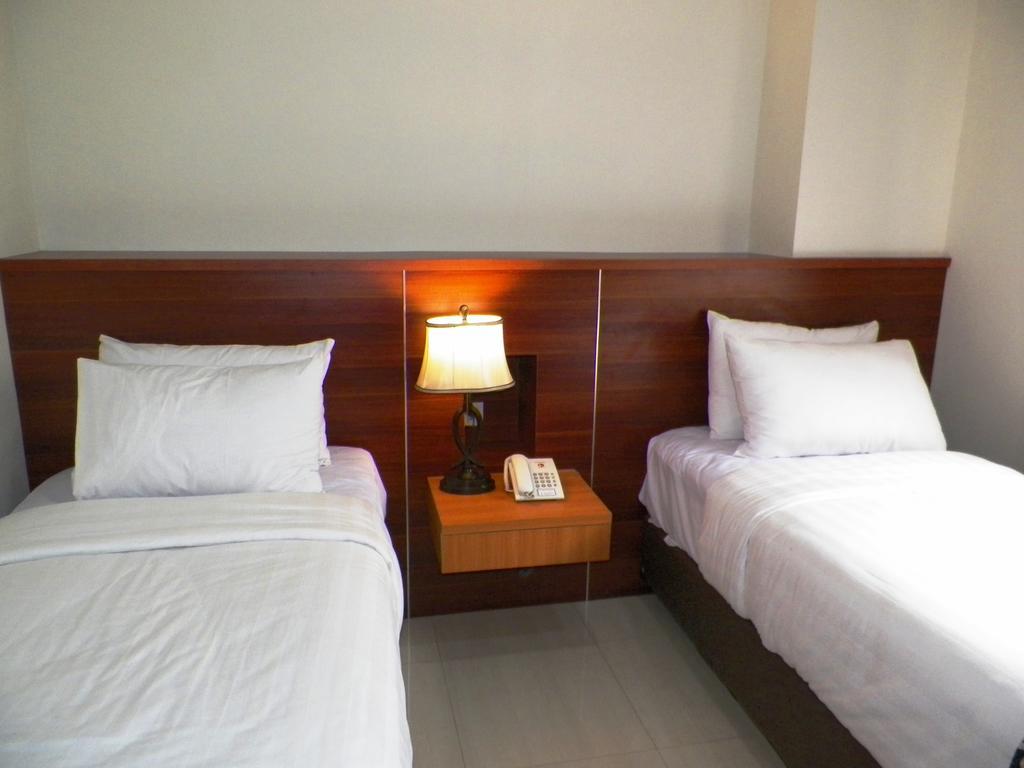 Maranatha Grand Hotel Yogyakarta Zimmer foto