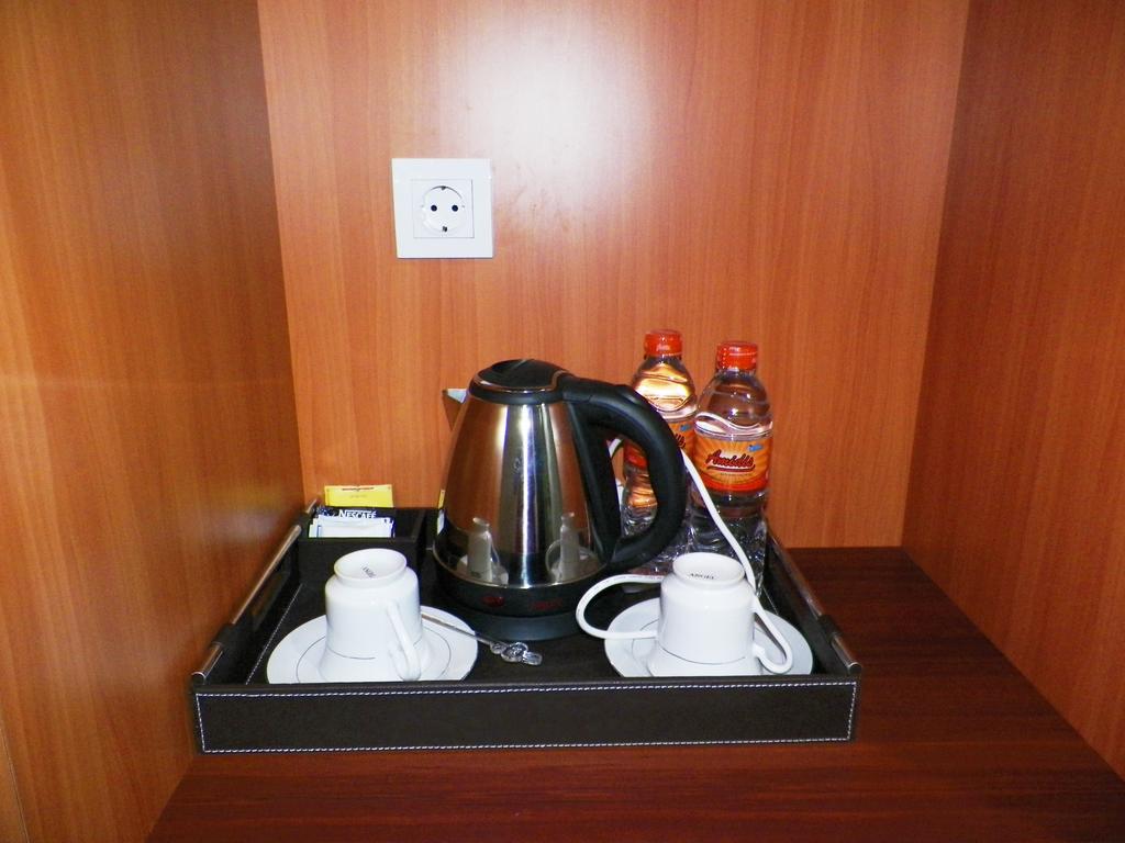 Maranatha Grand Hotel Yogyakarta Zimmer foto