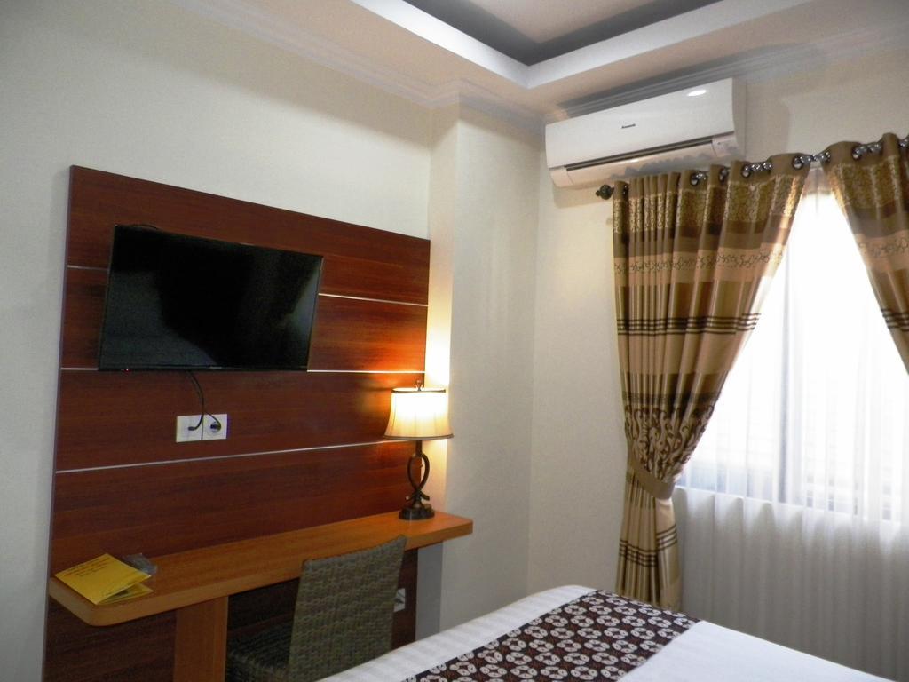 Maranatha Grand Hotel Yogyakarta Exterior foto